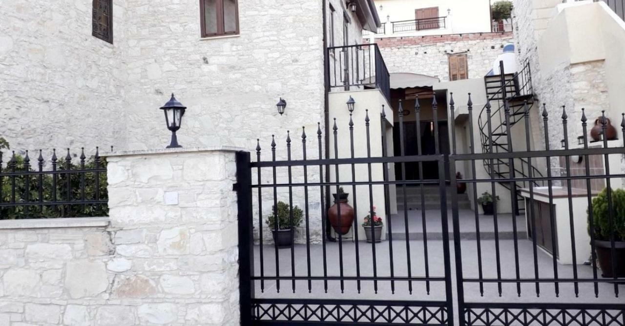 Omodos Maria'S Apartments Exterior photo
